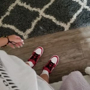 Meet your Posher, Logan